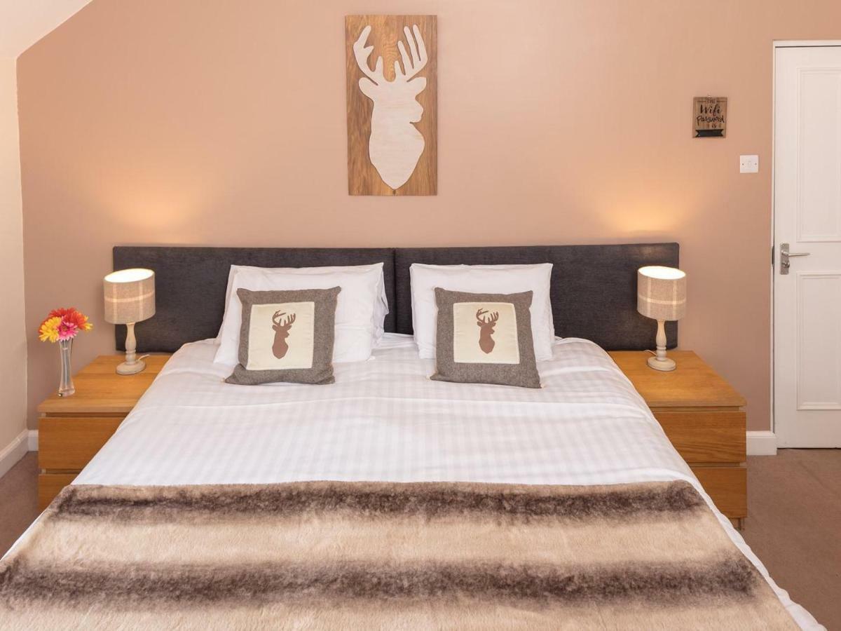 The Gordon Arms Hotel West Linton Екстер'єр фото