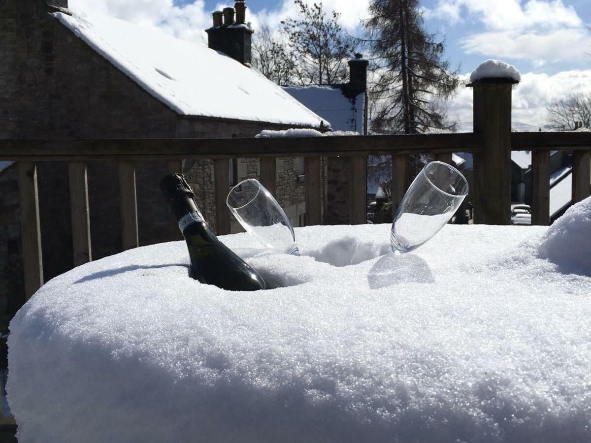The Gordon Arms Hotel West Linton Екстер'єр фото